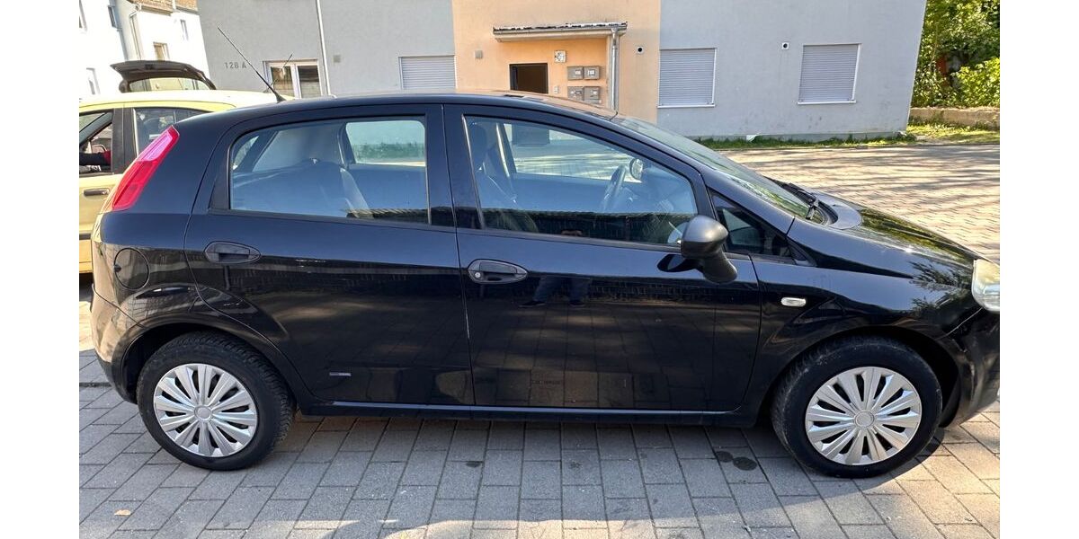 Fiat Punto 129.000 km 2.200 &euro; Bensheim 64625