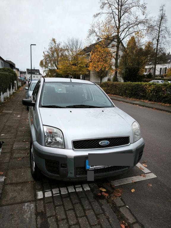 Ford Fusion 174.000 km 2.500 € Leverkusen 51379