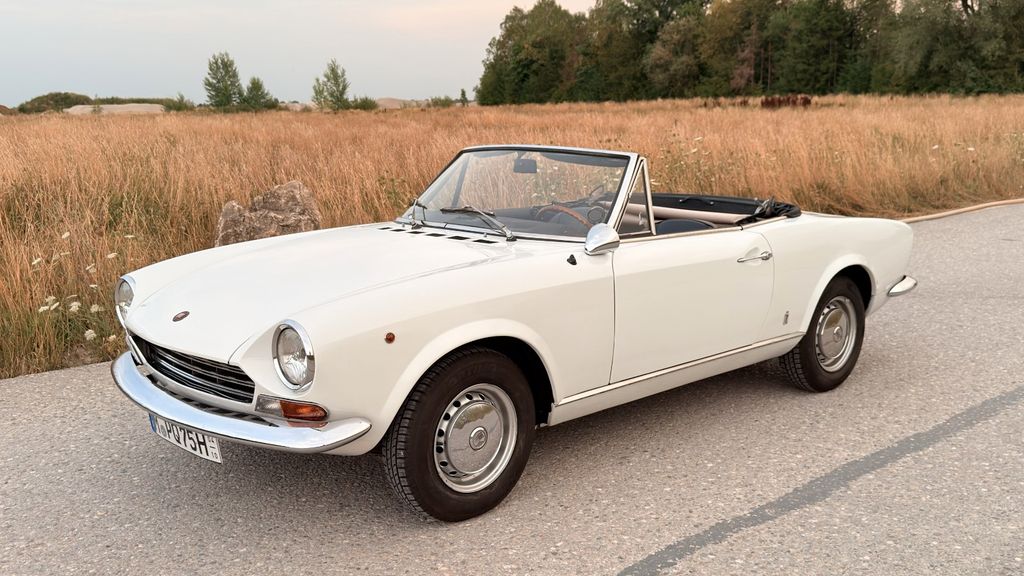 Fiat 124 Spider 7.358 km 27.900 &euro; Haar 85540