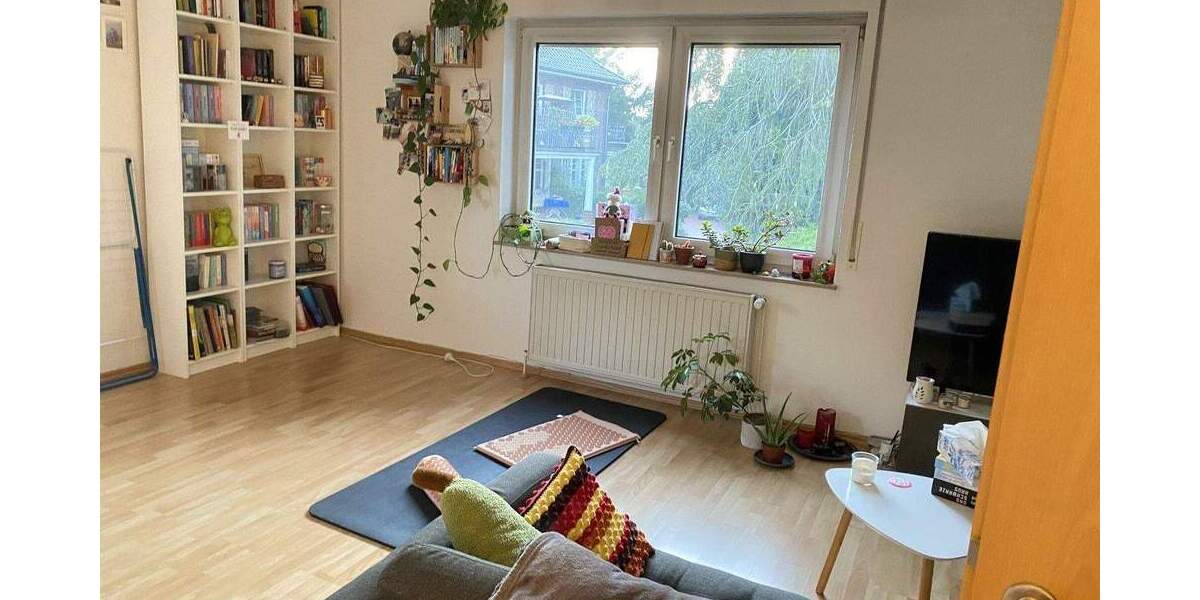 Obergeschosswohnung mit schönem Balkon Stadtnah 3 zimmer