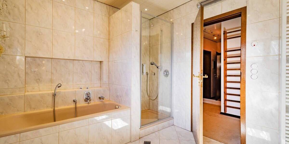 Einfamilienhaus Teningen - 8 Zimmer, 189 m&sup2;, 747.000&euro; | Angebot:26306159