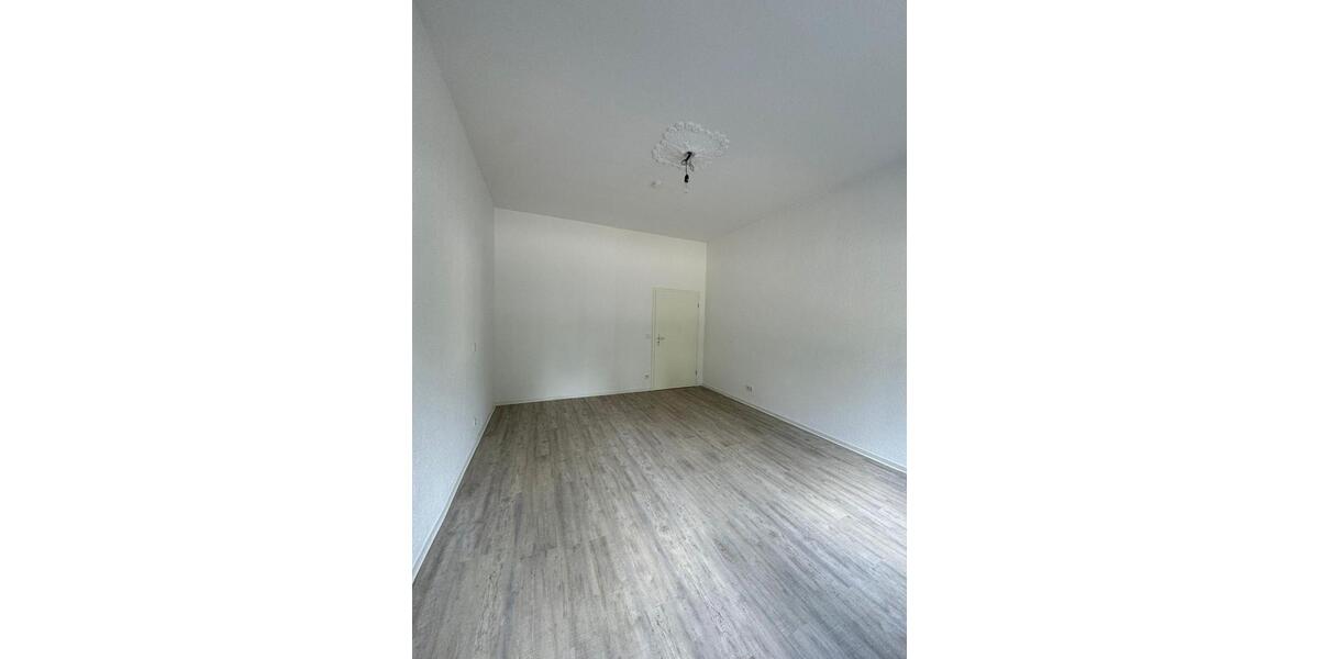 Hochparterre Hennigsdorf - 2 Zimmer, 64 m&sup2;, 800&euro; | Angebot:26186889