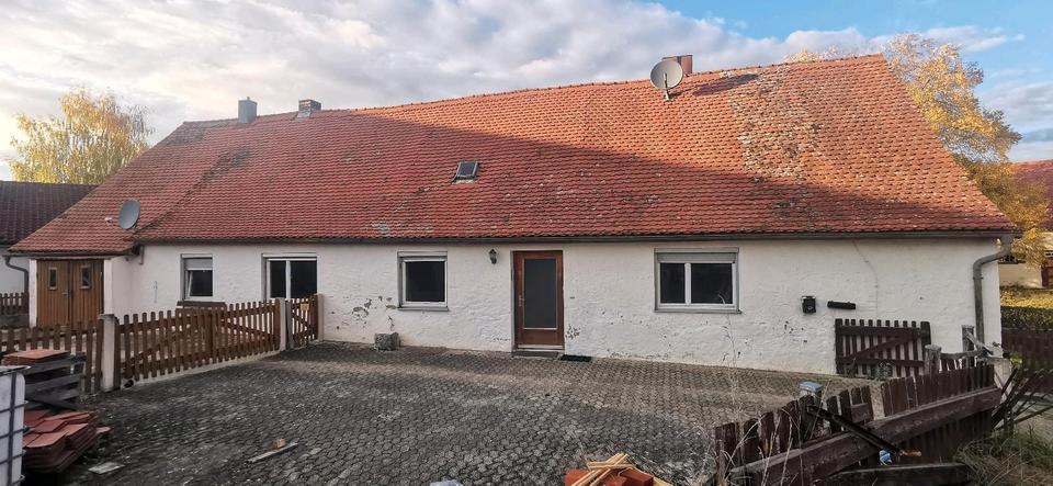 Doppelhaushälfte Treuchtlingen - 11 Zimmer, 184 m&sup2;, 195.000&euro; | Angebot:26820213