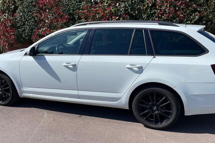 Skoda Octavia 68.000 km 18.100 &euro; Saarlouis 66740