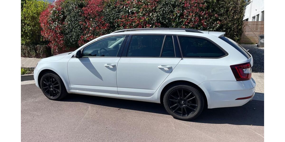 Skoda Octavia 68.000 km 19.200 &euro; Saarlouis 66740