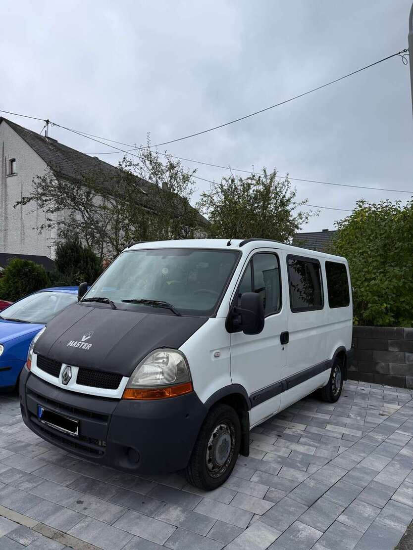 Renault Master 430.000 km 4.900 € Girod 56412