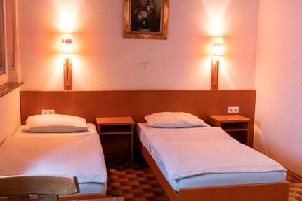 Pension Stadt Halle in Belfortstr.43 68199 Mannheim (Neckerau) zimmer