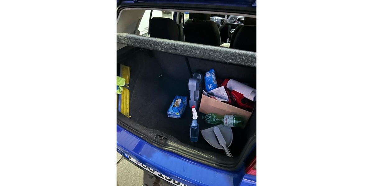 VW Golf IV 162.000 km 2.600 &euro; Frankfurt am Main 60311