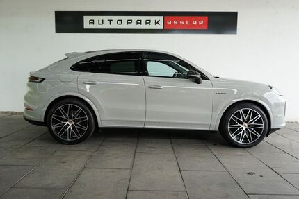Porsche Cayenne 8.620 km 121.880 &euro; Asslar 35614