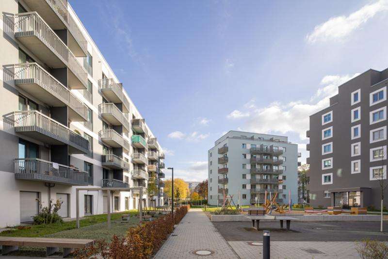 Etagenwohnung Berlin Hellersdorf - 4 Zimmer, 83 m&sup2;, 1.284&euro; | Angebot:25608273