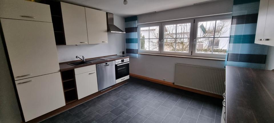 Etagenwohnung Eggenfelden - 3 Zimmer, 112 m&sup2;, 750&euro; | Angebot:26413576