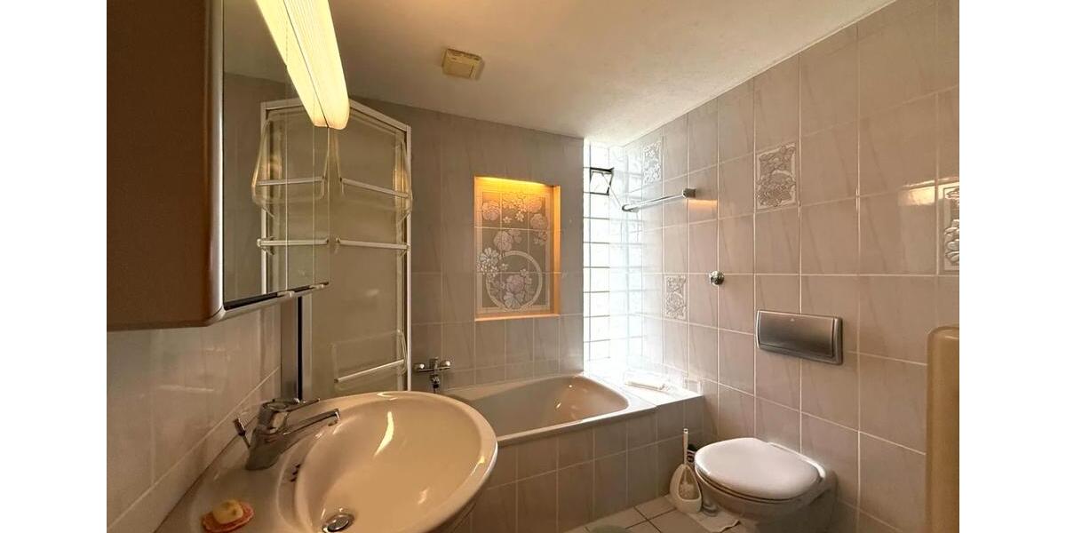 Einfamilienhaus Bechhofen - 7 Zimmer, 195 m&sup2;, 310.000&euro; | Angebot:26621830