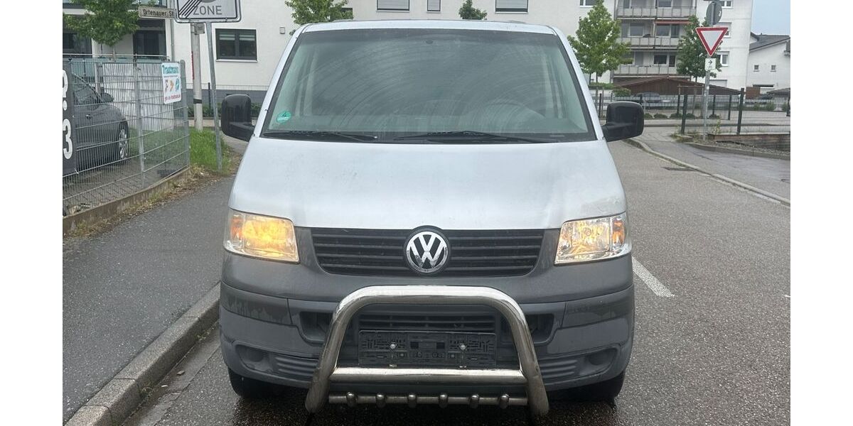 VW T5 Transporter 290.000 km 2.990 &euro; Appenweier 77767