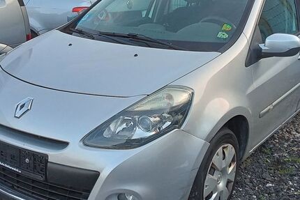 Renault Clio 229.500 km 999 &euro; Burgebrach 96138