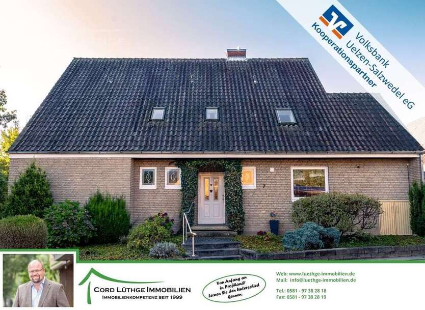 Haus zum Kaufen in Uelzen Veerßen 339.000 € 200 m²
