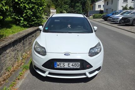 Ford Focus 250.000 km 9.800 &euro; Königstein 61462