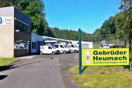 Pirmasens-TeilflächenLagerhalle inkl. Sanitär zu vermieten zimmer