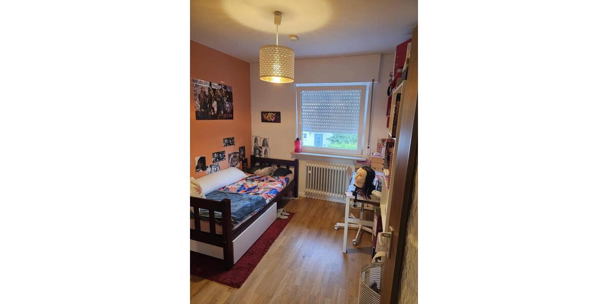 Reihenhaus Emmering - 5 Zimmer, 144 m&sup2;, 2.500&euro; | Angebot:24765772