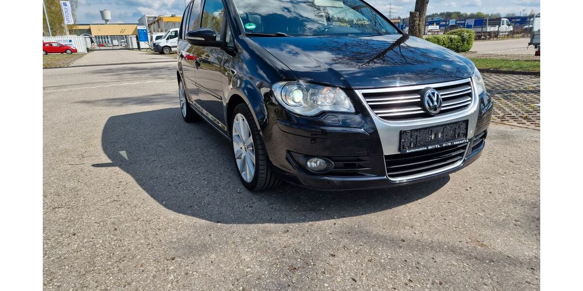 VW Touran 194.600 km 6.500 &euro; München 81249