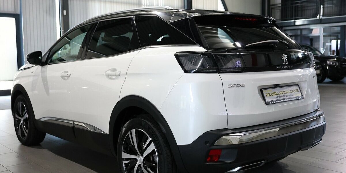 Peugeot 3008 1.2 PureTech ALLURE GT-LINE / I-COCKPIT,LED 22.000 km 17.777 &euro; Hamm 59077