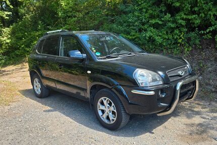 Hyundai TUCSON 197.000 km 2.800 &euro; Wiesbaden 65203