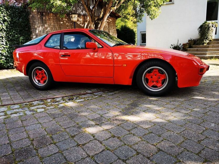 944