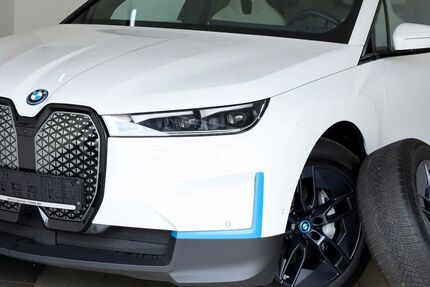 BMW iX 99.975 km 51.400 &euro; Fulda 36043