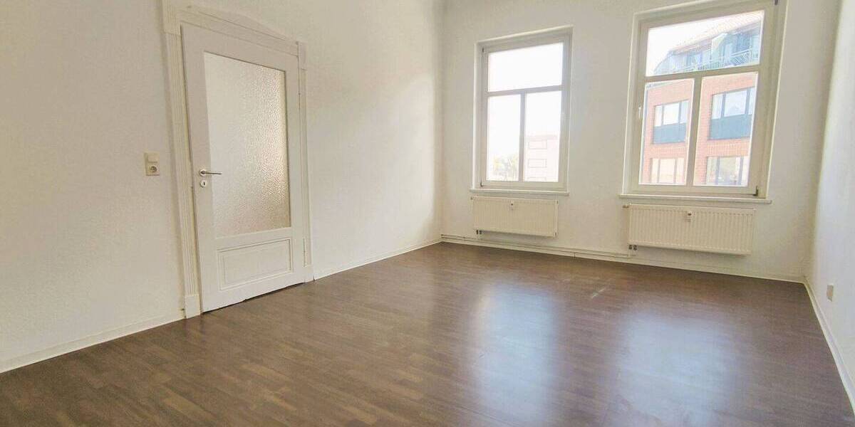 Etagenwohnung Bitterfeld Bitterfeld - 3 Zimmer, 99 m&sup2;, 595&euro; | Angebot:26644438