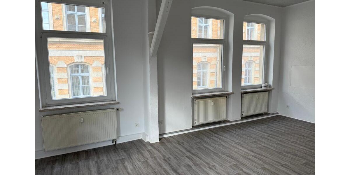 Etagenwohnung Greiz - 4 Zimmer, 115 m&sup2;, 650&euro; | Angebot:25887625