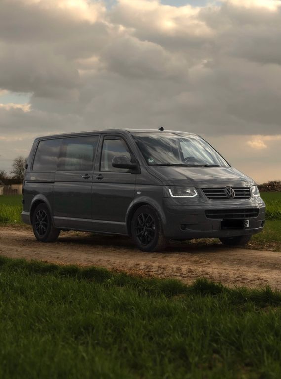 VW T5 Transporter 240.000 km 10.500 € Oberursel 61440