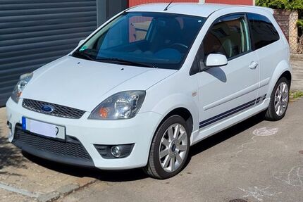 Ford Fiesta 67.800 km 9.400 &euro; Augsburg 86179