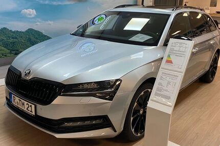 Skoda Superb 33.000 km 48.900 € Aufhausen 93089