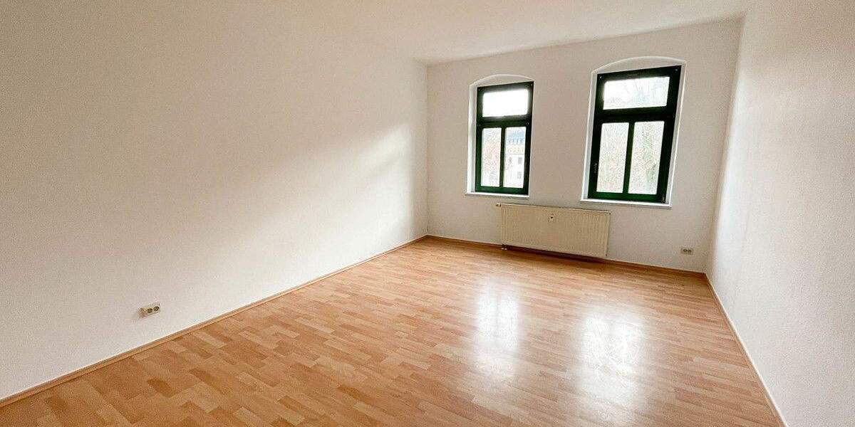 2-Raum-Dachgeschosswohnung mit Einbauküche im Herzen von Aue 2 zimmer