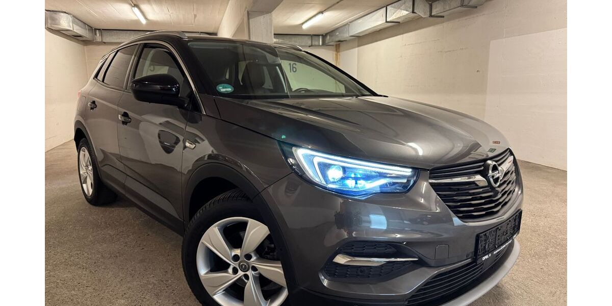 Opel Grandland (X) 23.000 km 21.678 &euro; Stuttgart 70186
