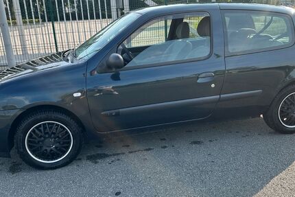 Renault Clio 233.500 km 845 &euro; Bremen 28201