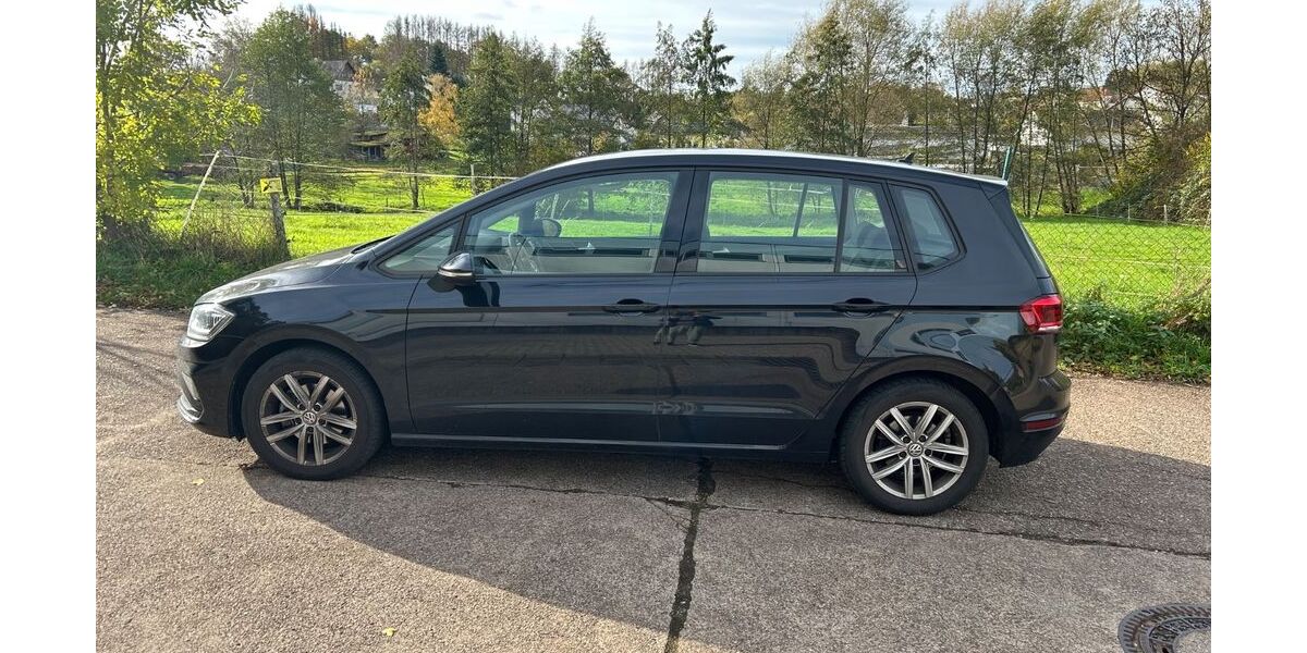 VW Golf Sportsvan 56.500 km 17.700 &euro; Heusweiler 66265
