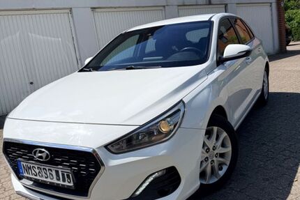 Hyundai i30 140.500 km 9.600 &euro; Neumünster 24539