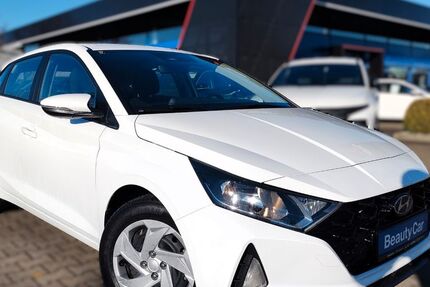 Hyundai i20 12.600 km 15.990 &euro; Königsbrunn 86343
