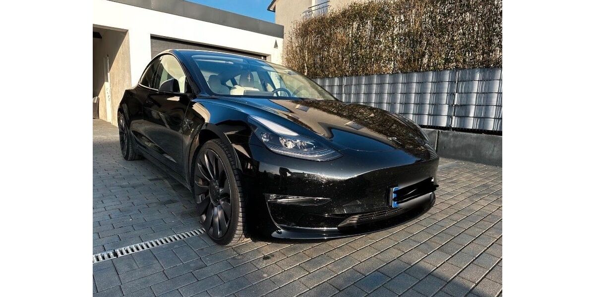 Tesla Model 3 41.200 km 27.900 &euro; Taunusstein 65383