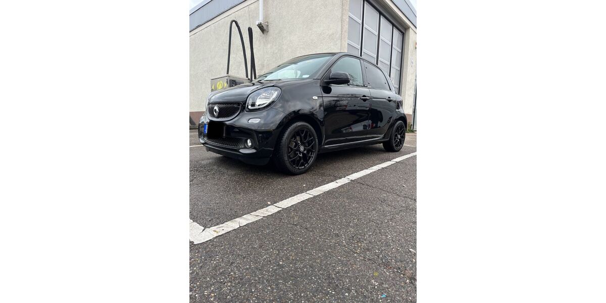 Smart ForFour 77.300 km 11.700 &euro; Stuttgart 70188