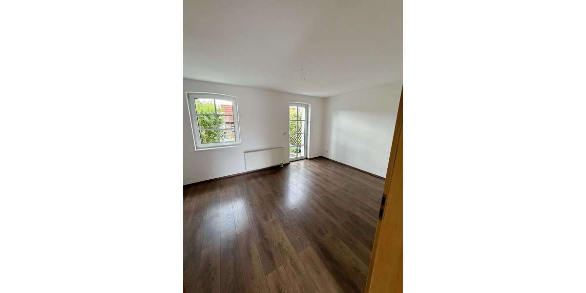 Einfamilienhaus Schwarzheide - 3 Zimmer, 65 m&sup2;, 680&euro; | Angebot:26896890