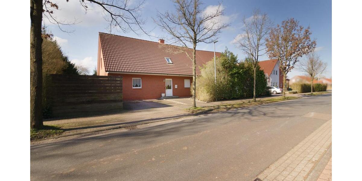 ***2 Wohn- und 2 Geschäftshäuser auf 2.234 m² großem Grundstück*** - Mehrfamilienhaus, Wohnhaus Ostrhauderfehn | Angebot:22307242