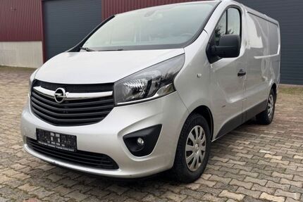 Opel Vivaro 186.000 km 11.700 € Wöllstadt 61206