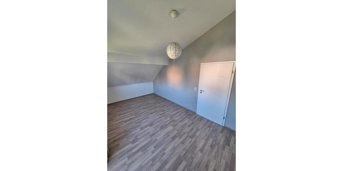 Dachgeschoßwohnung Ingolstadt Nordost - 2 Zimmer, 55 m&sup2;, 900&euro; | Angebot:26383209