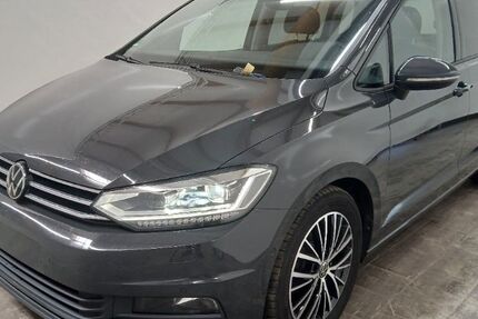 VW Touran 130.500 km 23.700 &euro; Gelnhausen - Roth 63571