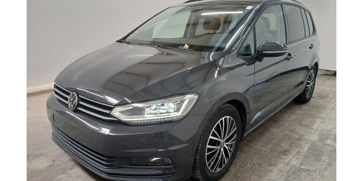 VW Touran 130.500 km 23.700 &euro; Gelnhausen - Roth 63571