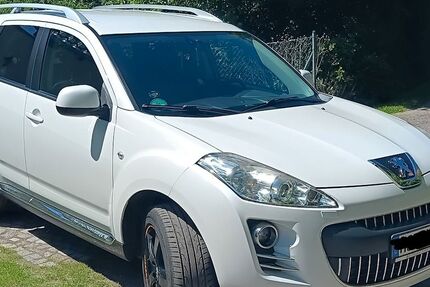 Peugeot 4007 177.000 km 6.850 &euro; Feldberger Seenlandschaft 17258
