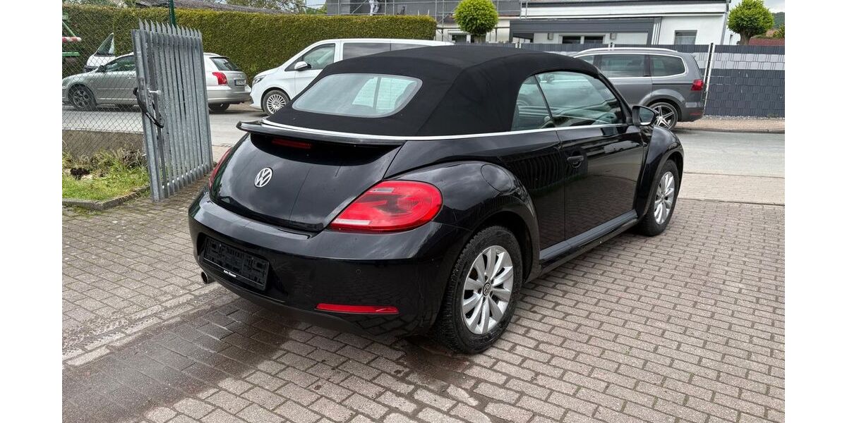 VW Beetle 135.689 km 9.499 &euro; Bad Salzuflen 32105