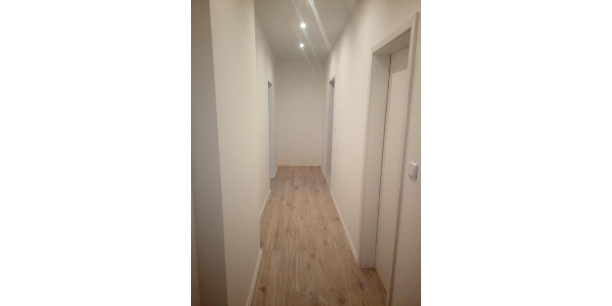 Erdgeschoßwohnung Dessau-Roßlau Brambach - 3 Zimmer, 80 m&sup2;, 400&euro; | Angebot:22751224