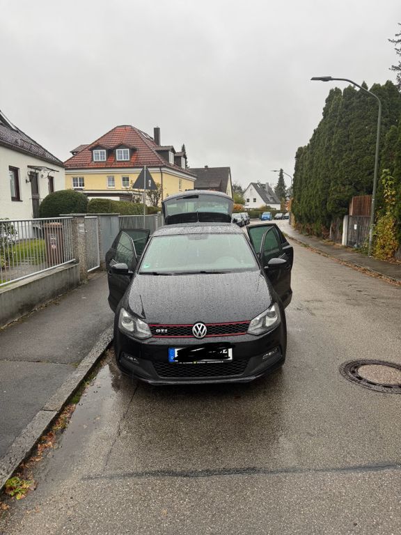 VW Polo 120.000 km 11.700 € München 81377